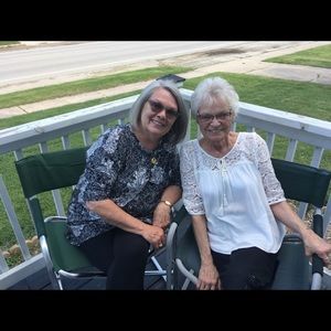 Meet your Posher, Sandra